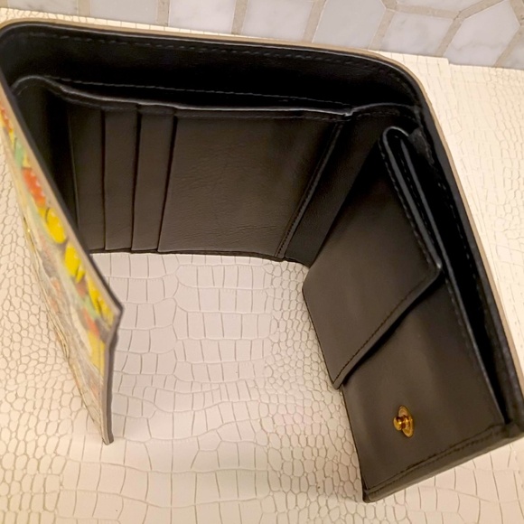 Very Rare Gorgeous Unigue New/Unused Dolce Gabana Flower Design Polished Tri-Fol - Picture 11 of 15